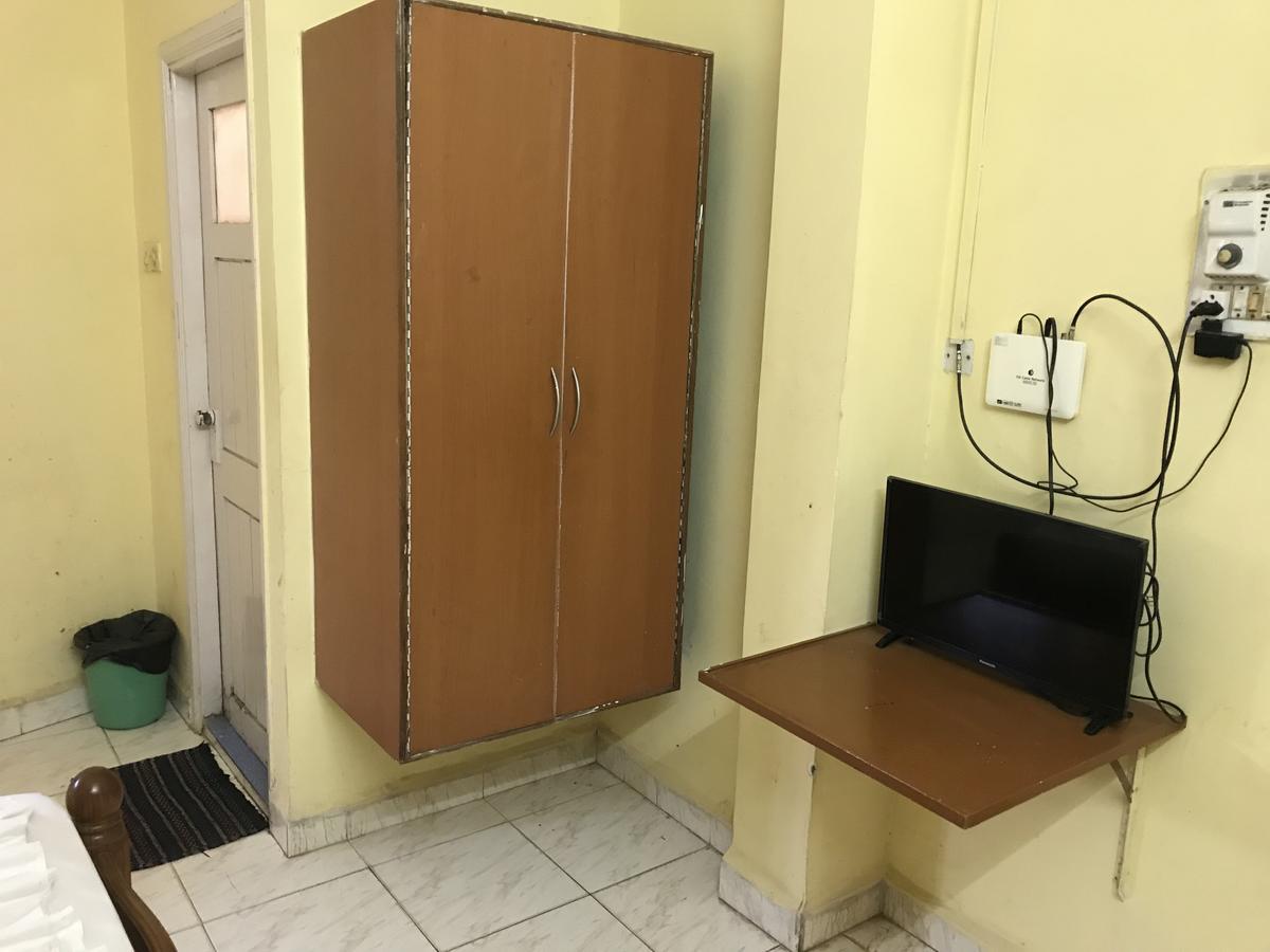 Colva Tavern Екстериор снимка